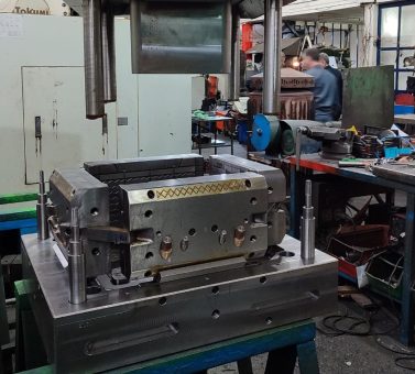 مونتاژ قالب